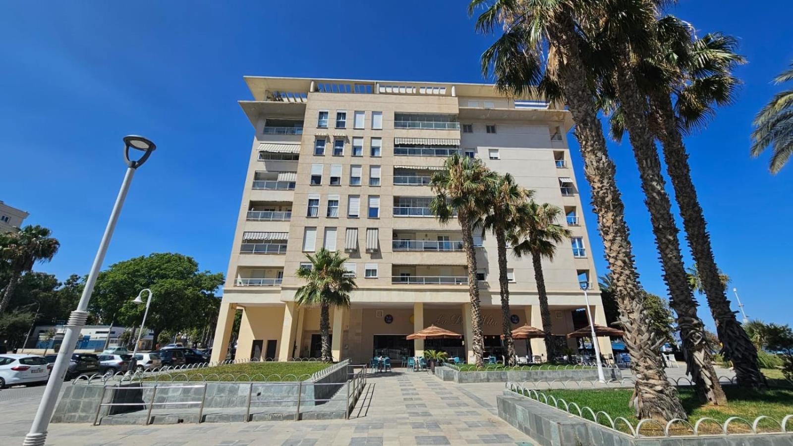 Pacifico Playa Lägenhet Málaga Exteriör bild